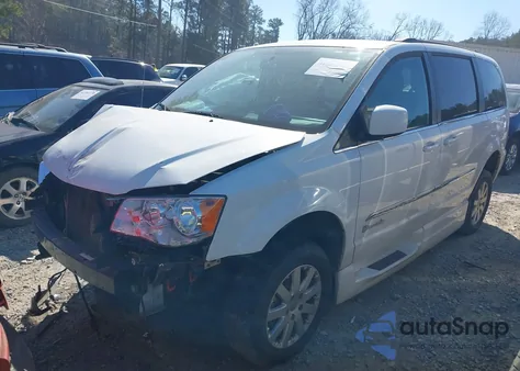 2015 Chrysler Town & Country Touring from USA, damaged, VIN 2C4RC1BGXFR572528